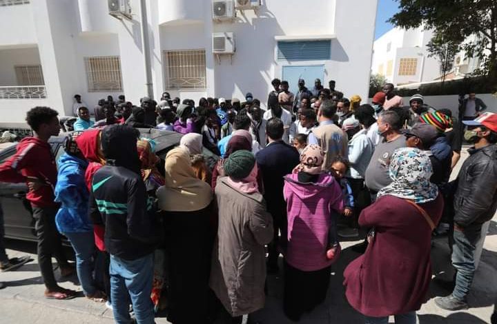 التحريض ضد المهاجرين في تونس/ منتدى الحقوق الإقتصادية يحذّر FB IMG 1676972910681 720x470