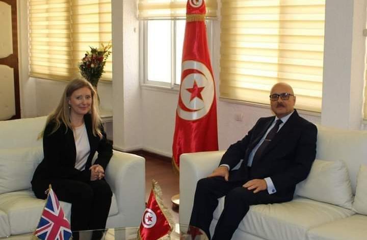 وزير الفلاحة يستقبل سفيرة بريطانيا بتونس FB IMG 1678398930120 720x470