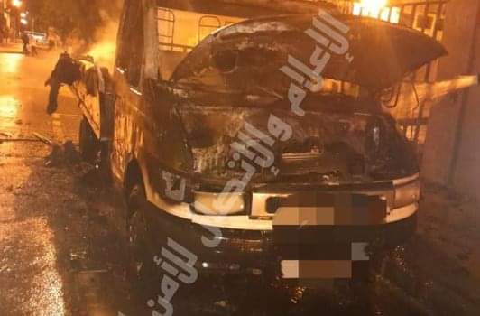 العاصمة/ طفل يضرم النار في شاحنة ويلوذ بالفرار (صور) FB IMG 1678997597441